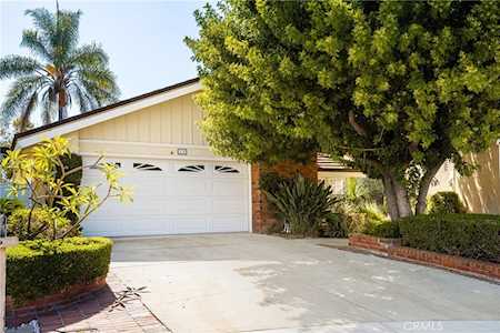 10 Arborglen Irvine, CA 92604