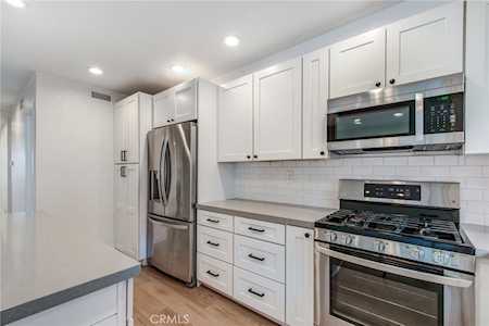33 Seabird Ct #6 Newport Beach, CA 92663