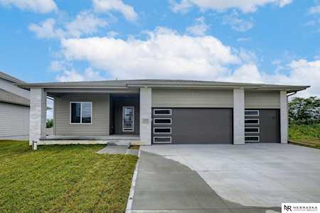 5505 Arrowhead Ln Papillion, NE 68133