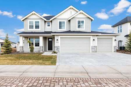 6797 N Willowside Ave Meridian, ID 83646
