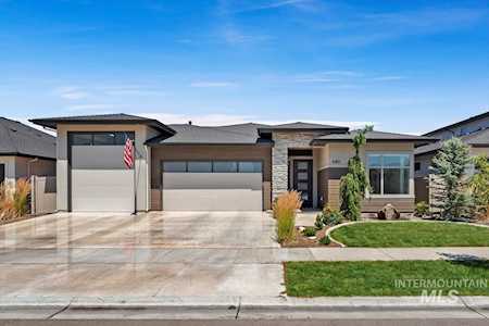 680 E Sicily Dr Meridian, ID 83642
