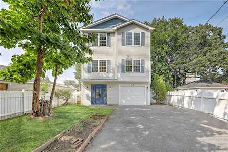403 Pequot Ave Warwick, RI 02889