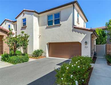2972 Villa Catalonia Circle Corona, CA 92881