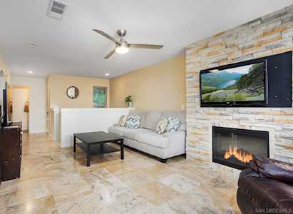 2352 Altisma Way #9 Carlsbad, CA 92009