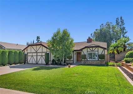 2431 Antelope Dr Corona, CA 92882