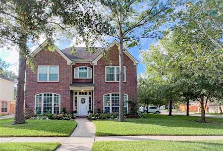 2025 Barrington Pointe Dr League City, TX 77573