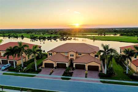 23463 Awabuki Dr #17-202 Venice, FL 34293