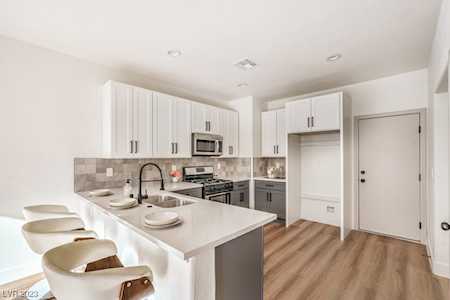 245 Impassioned Ct Henderson, NV 89052