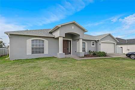 306 SW 13th Ave Cape Coral, FL 33991