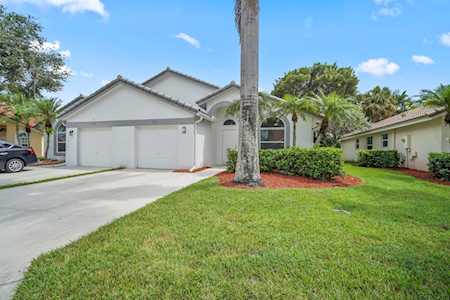 6581 Marissa Circle Lake Worth, FL 33467