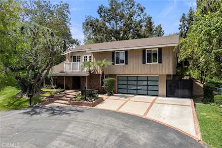 3083 Lakeview Ct Fullerton, CA 92835