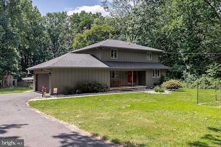 33 Forsythia Ln Pilesgrove, NJ 08098