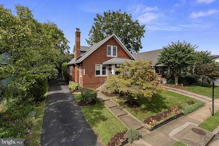 1620 N Garfield St Arlington, VA 22201