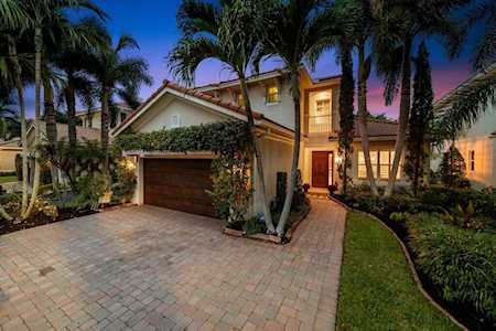 12431 Aviles Circle Palm Beach Gardens, FL 33418