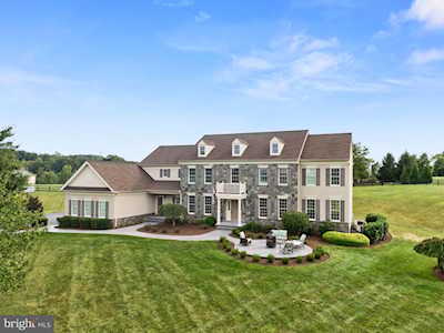 15097 Barlow Dr Waterford, VA 20197