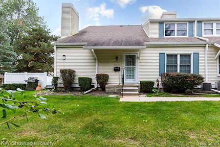 41715 Broquet Dr Northville, MI 48167