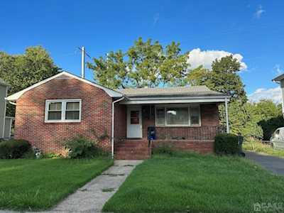76 S Fulton Street Woodbridge Proper, NJ 07095