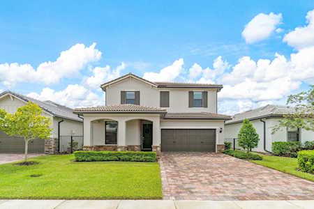 8234 Cadre Noir Road Lake Worth, FL 33467