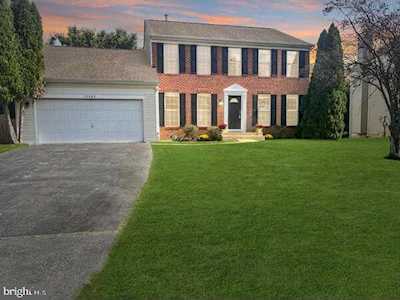 20882 Chippoaks Forest Circle Sterling, VA 20165