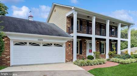 10030 Glencroft Ct Vienna, VA 22181