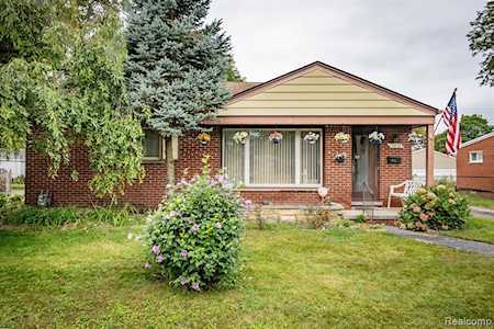 17433 Delaware Ave Redford Twp, MI 48240