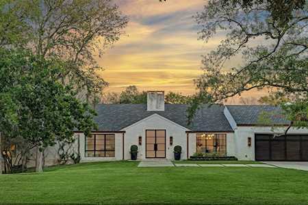 215 Cove Creek Ln Houston, TX 77042