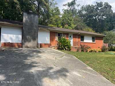 6301 Milroy Ln Knoxville, TN 37918