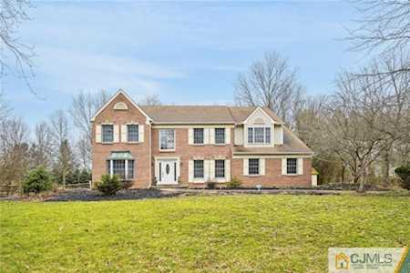 14 Brookside Court Cranbury, NJ 08512