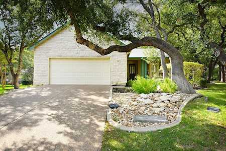 104 Bronco CIR Georgetown, TX 78633