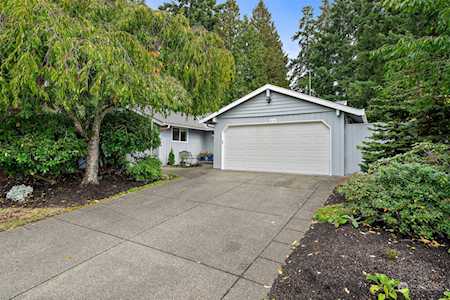 312 160th Place SE Bellevue, WA 98008