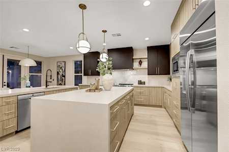 10781 Capesthorne Way Las Vegas, NV 89135