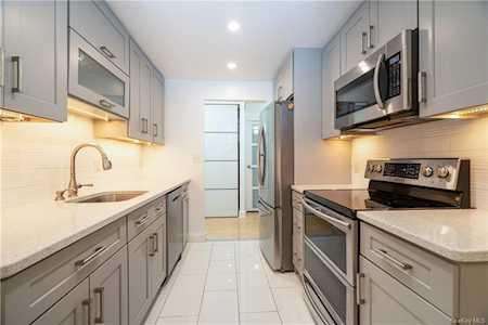 500 High Point Dr #706 Hartsdale, NY 10530