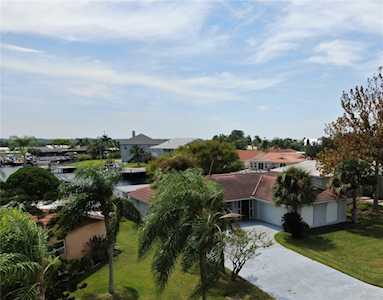 3912 Topsail Trl New Port Richey, FL 34652