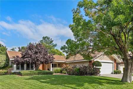 25926 Moreno Dr Valencia, CA 91355