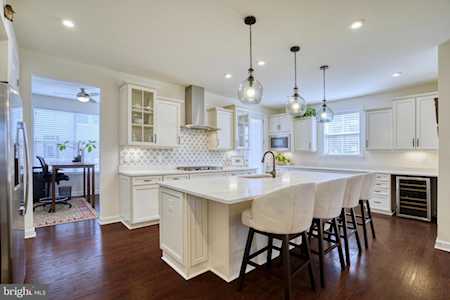 8109 Zoe Place Alexandria, VA 22306