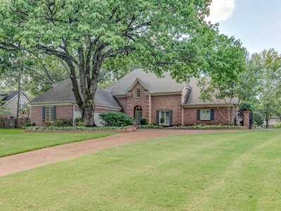 2931 Belgrave Dr Germantown, TN 38138