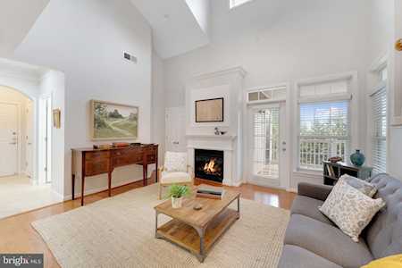 514 Sunset View Terrace SE #301 Leesburg, VA 20175