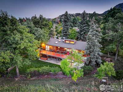 300 Hollyberry Ln Boulder, CO 80305