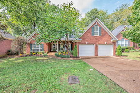 5117 Ravens Gln Nashville, TN 37211