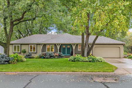 2040 Skyline Drive S Burnsville, MN 55337