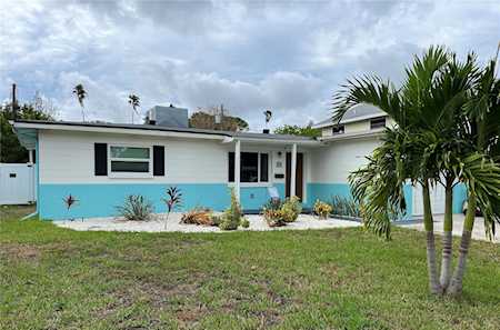 4010 Huntington St NE St. Petersburg, FL 33703