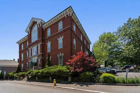 35 Flint Street #201 Salem, MA 01970