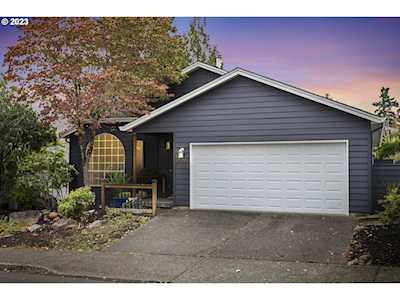 3106 SE 157th AVE Vancouver, WA 98683