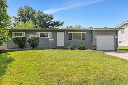 2340 Mockingbird Ln Florissant, MO 63031