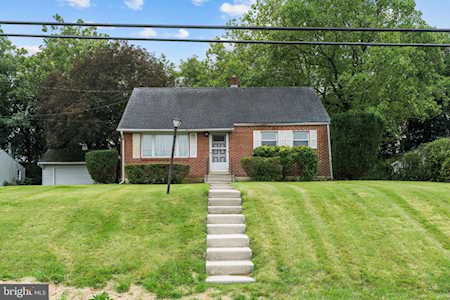 12 Carolyn St Harrisburg, PA 17112