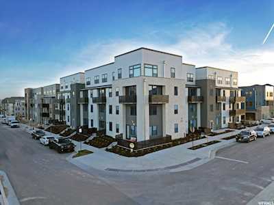 5227 W Reventon Dr South Jordan, UT 84009