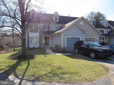 905 Shetland Ct Chadds Ford, PA 19317