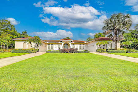 15655 N 77th Trail Palm Beach Gardens, FL 33418