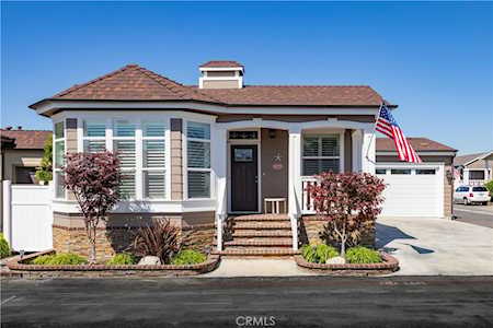 16401 Haiku Ln Huntington Beach, CA 92649