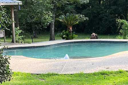 1537 County Road 638 Dayton, TX 77535